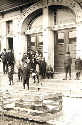 Bijou Theatre - Old Photo From William Cummings Collection